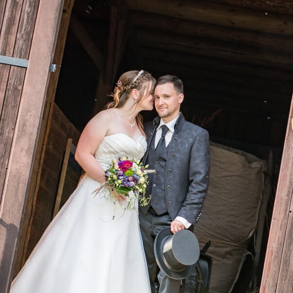 wedding-2844555_1280